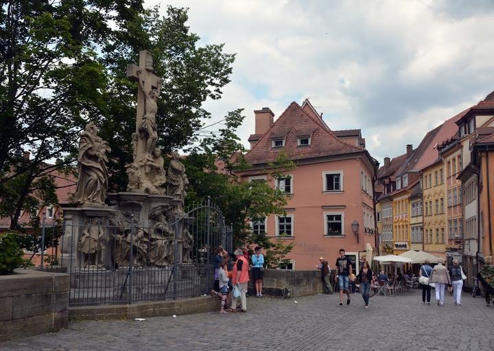 Cafe im Rosengarten